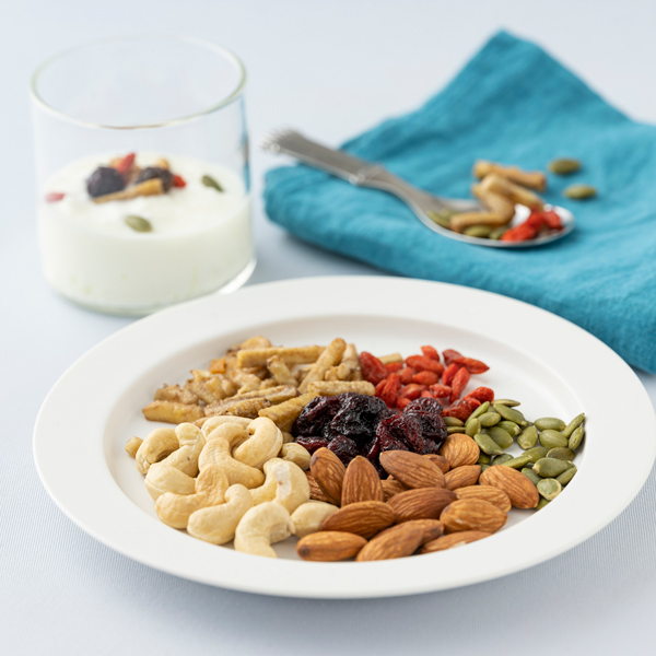 フルーツ＆ナッツ 種実入り7袋 126g×10個